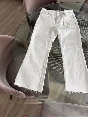 Zara White mid-rise crop flare Jeans with Raw Hem. NWT.
